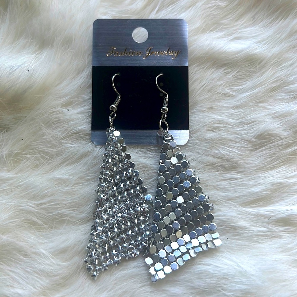 Pretty metallic drip earrings